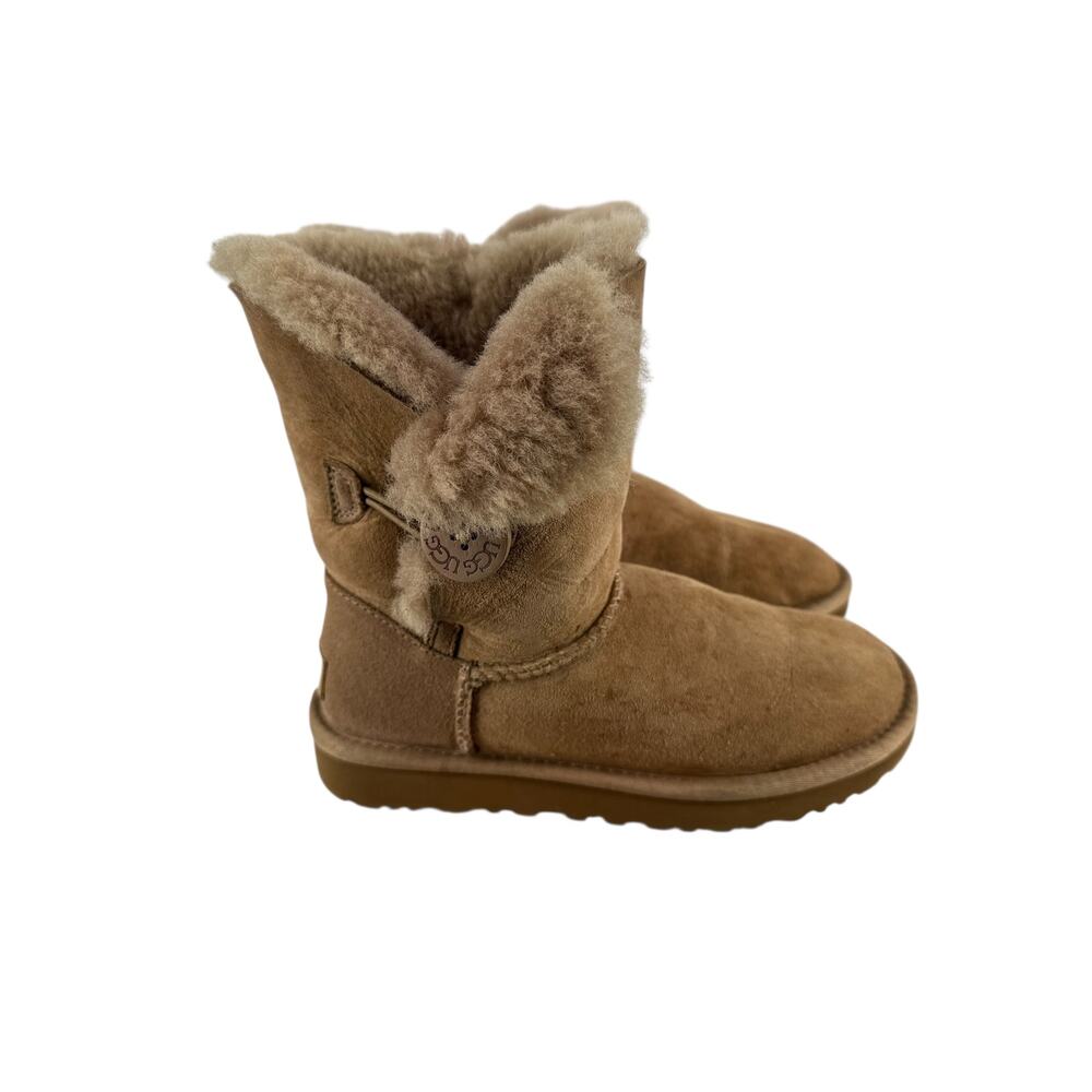 UGG Tan Winter Boots - Picture 3 of 5